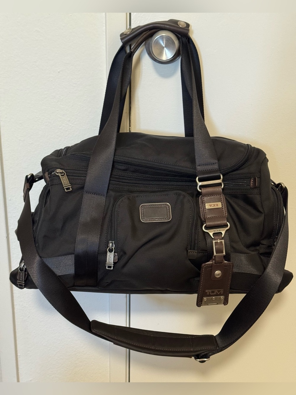 Authentic TUMI Alpha Bravo Maxwell Gym Bag / Duffel